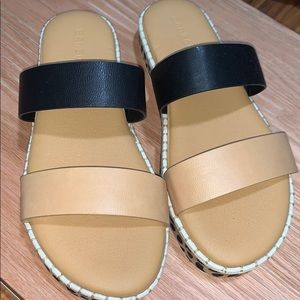 BEAND NEW women sandals